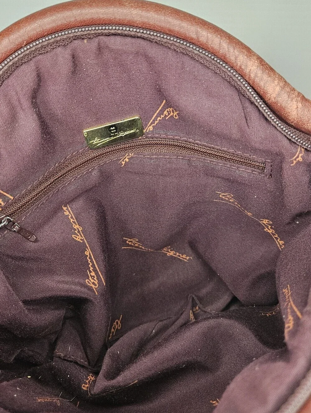 Etienne Aigner Vintage Dark Burgundy Leather 3-Compartment ShoulderCrossbody Bag